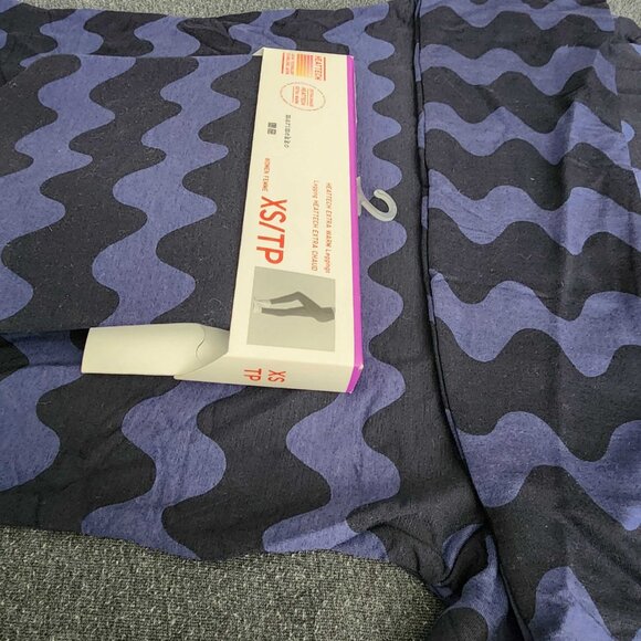 Uniqlo x Marimekko HEATTECH Extra-warm Turtleneck and leggings (set) - XS - Picture 3 of 3